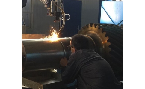 齿轮轴轴头激光熔覆